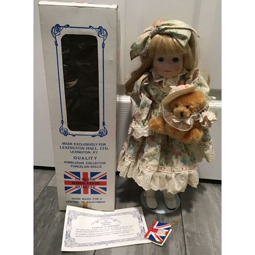 EUC The Wimbledon Collection 16” Porcelain Doll 5021 Hilary w/ Bear, Stand & COA